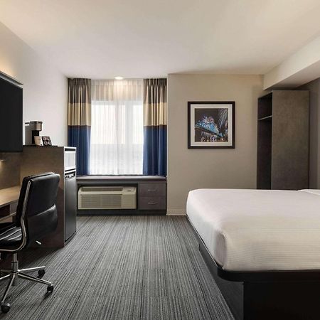 Microtel Inn & Suites By Wyndham Boisbriand Sainte-Thérèse-de-Blainville Esterno foto