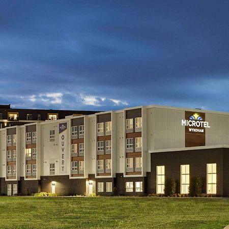 Microtel Inn & Suites By Wyndham Boisbriand Sainte-Thérèse-de-Blainville Esterno foto
