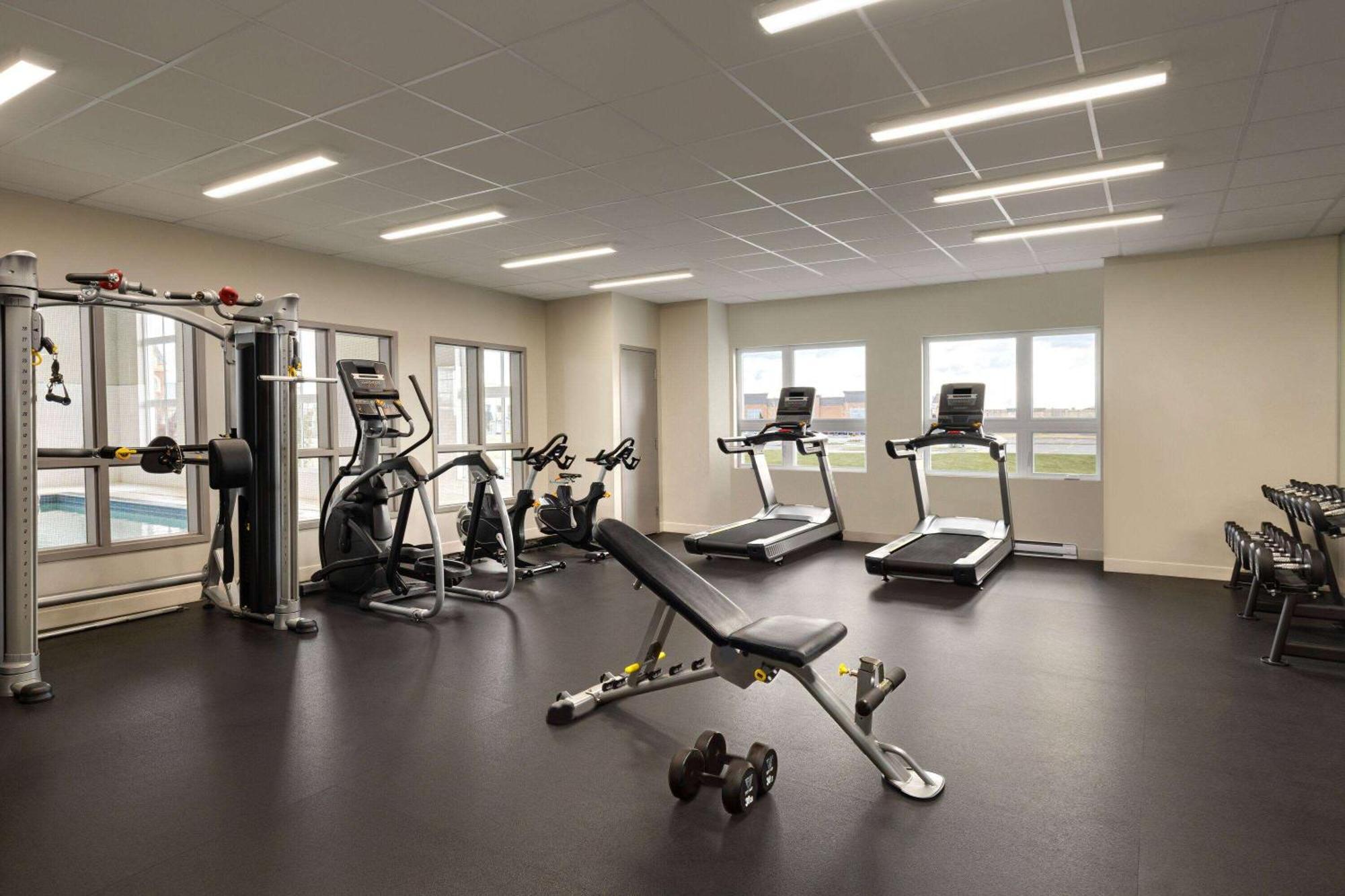 Microtel Inn & Suites By Wyndham Boisbriand Sainte-Thérèse-de-Blainville Esterno foto