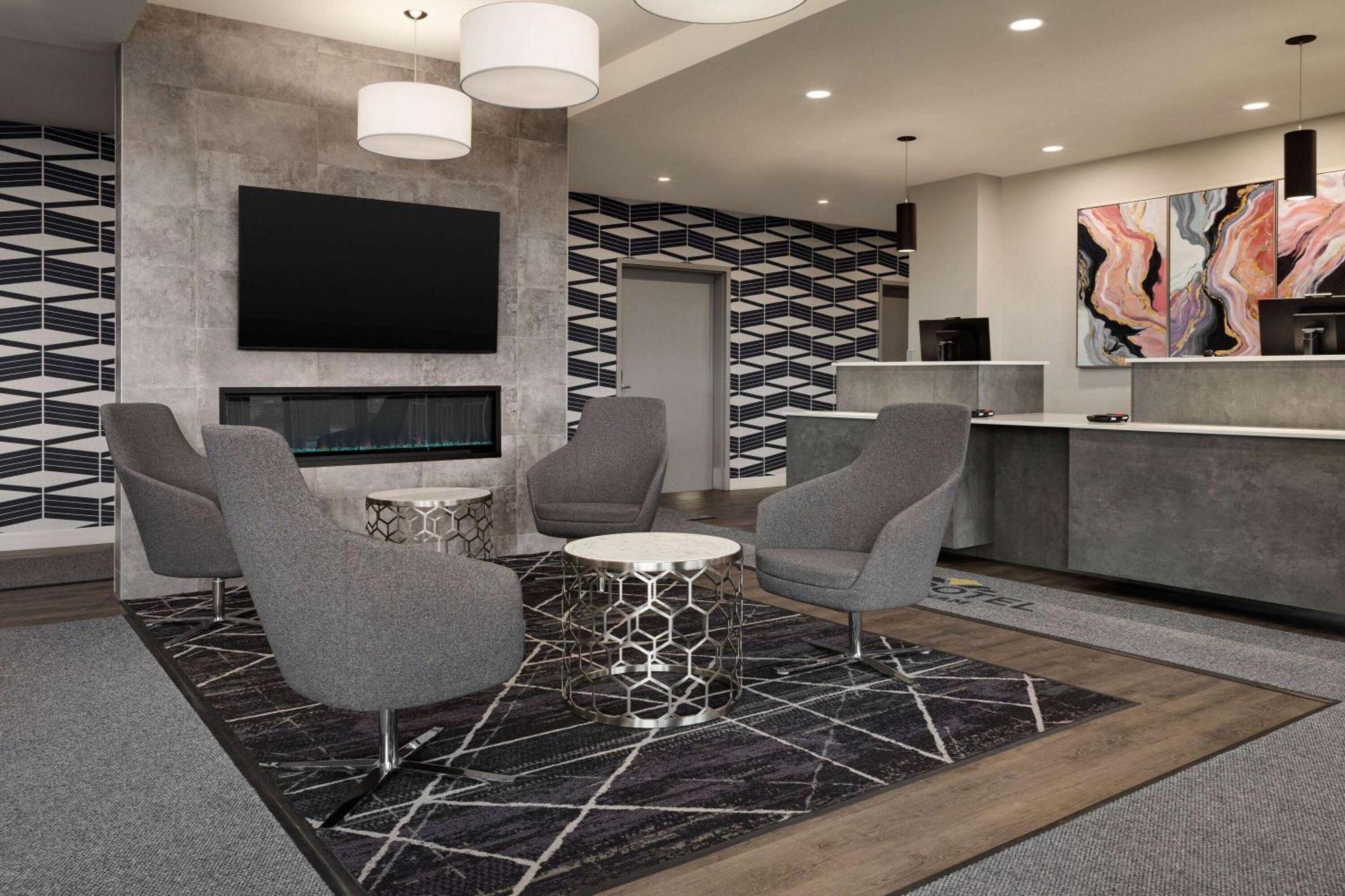 Microtel Inn & Suites By Wyndham Boisbriand Sainte-Thérèse-de-Blainville Esterno foto