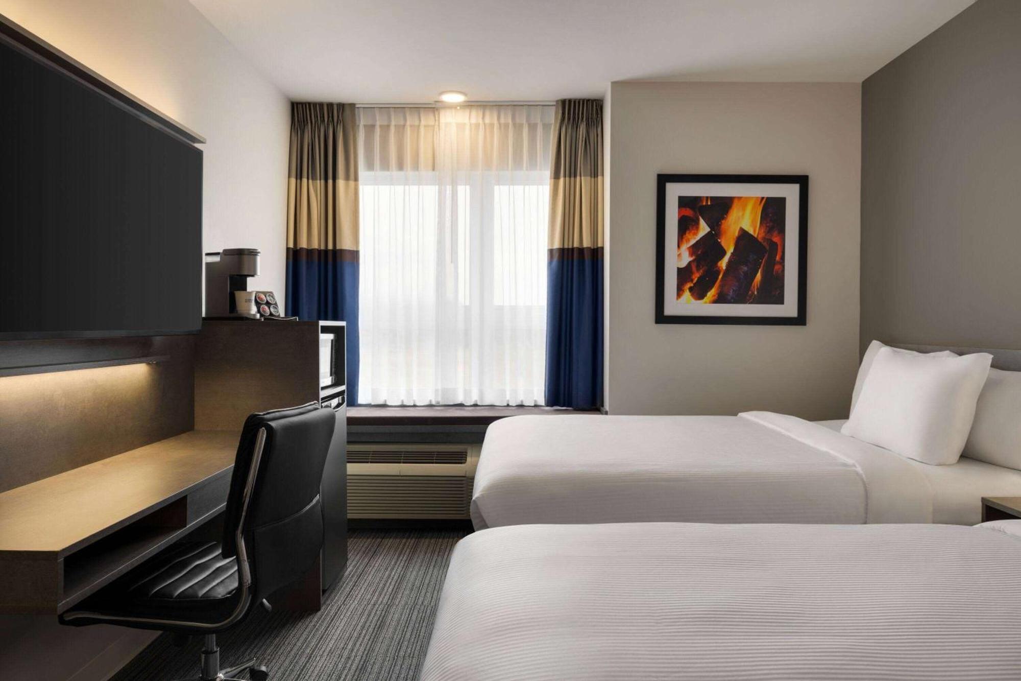Microtel Inn & Suites By Wyndham Boisbriand Sainte-Thérèse-de-Blainville Esterno foto