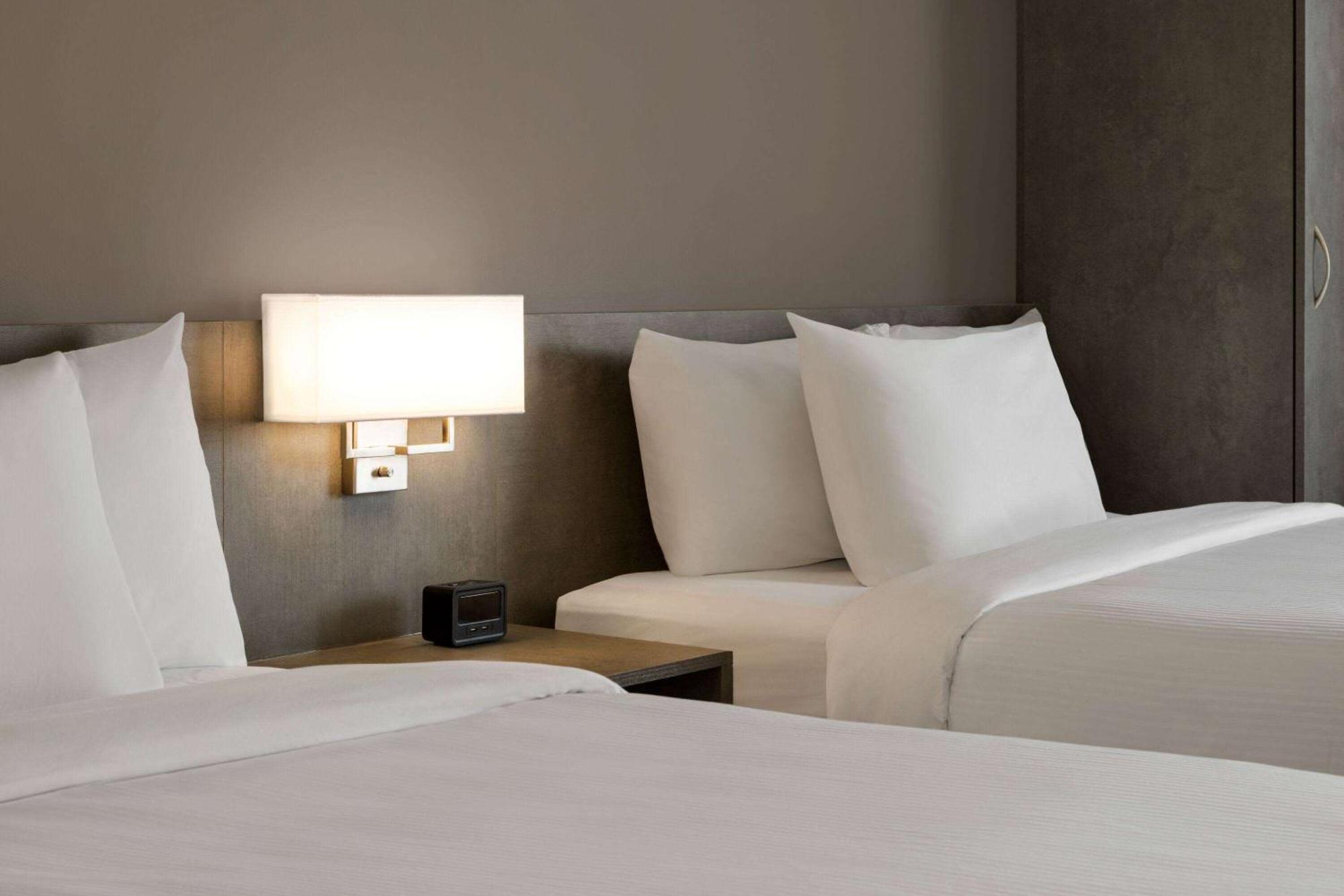 Microtel Inn & Suites By Wyndham Boisbriand Sainte-Thérèse-de-Blainville Esterno foto
